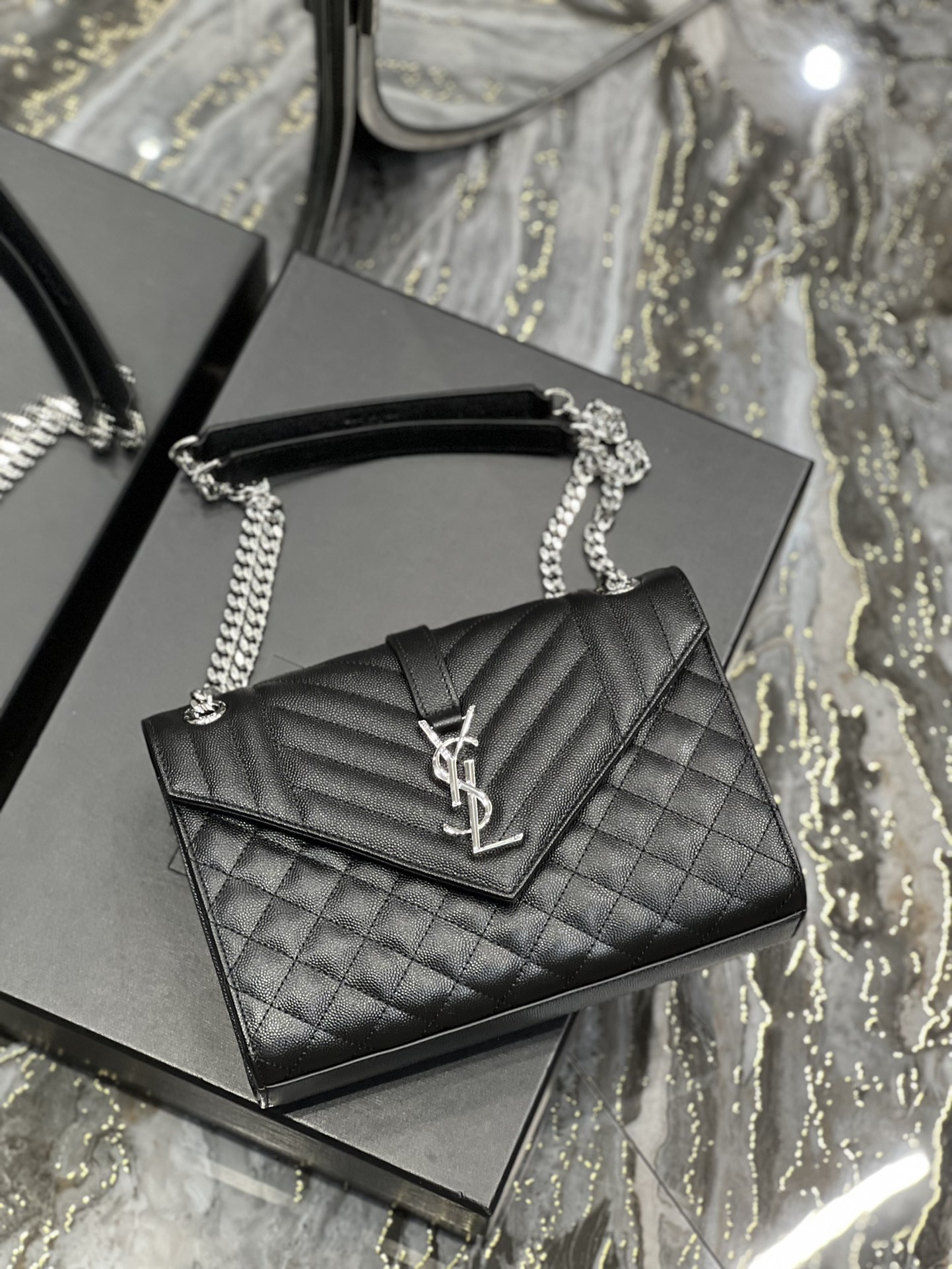 Y*L envelope bag