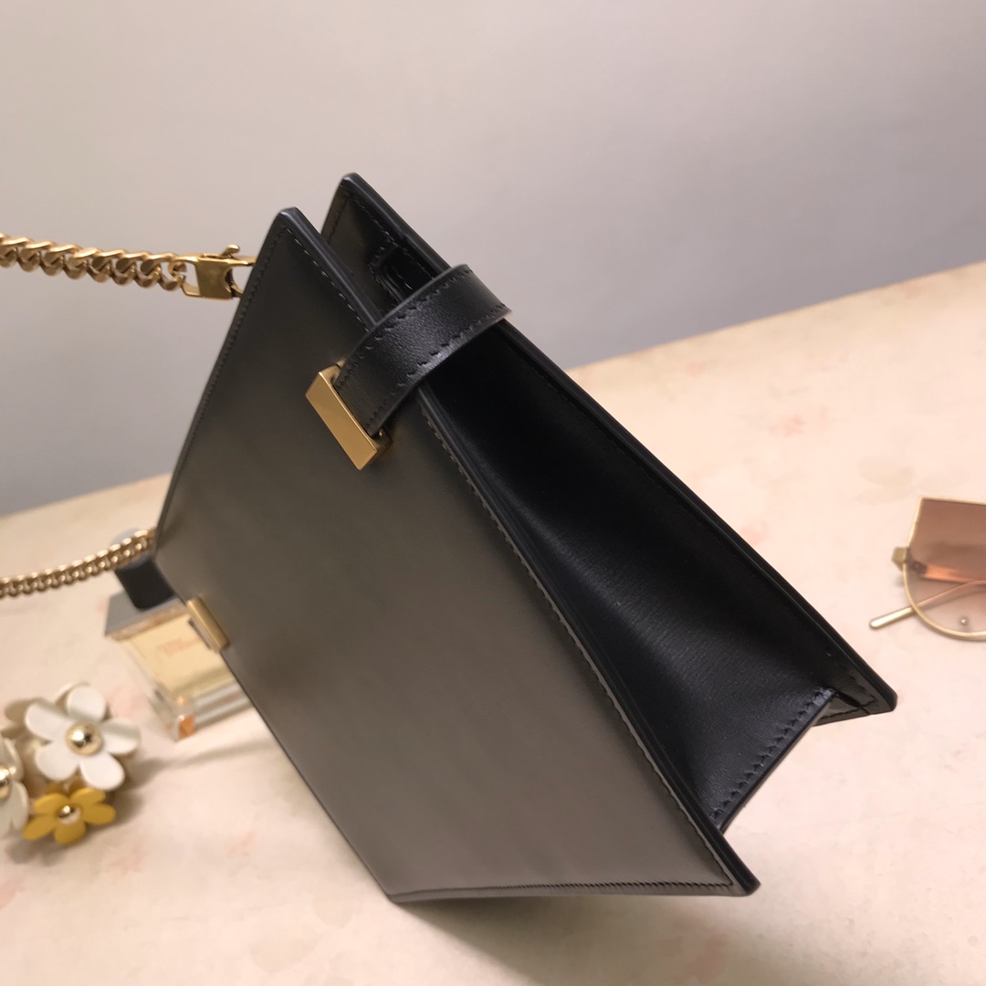 Y*L chain bag-24*16*5cm